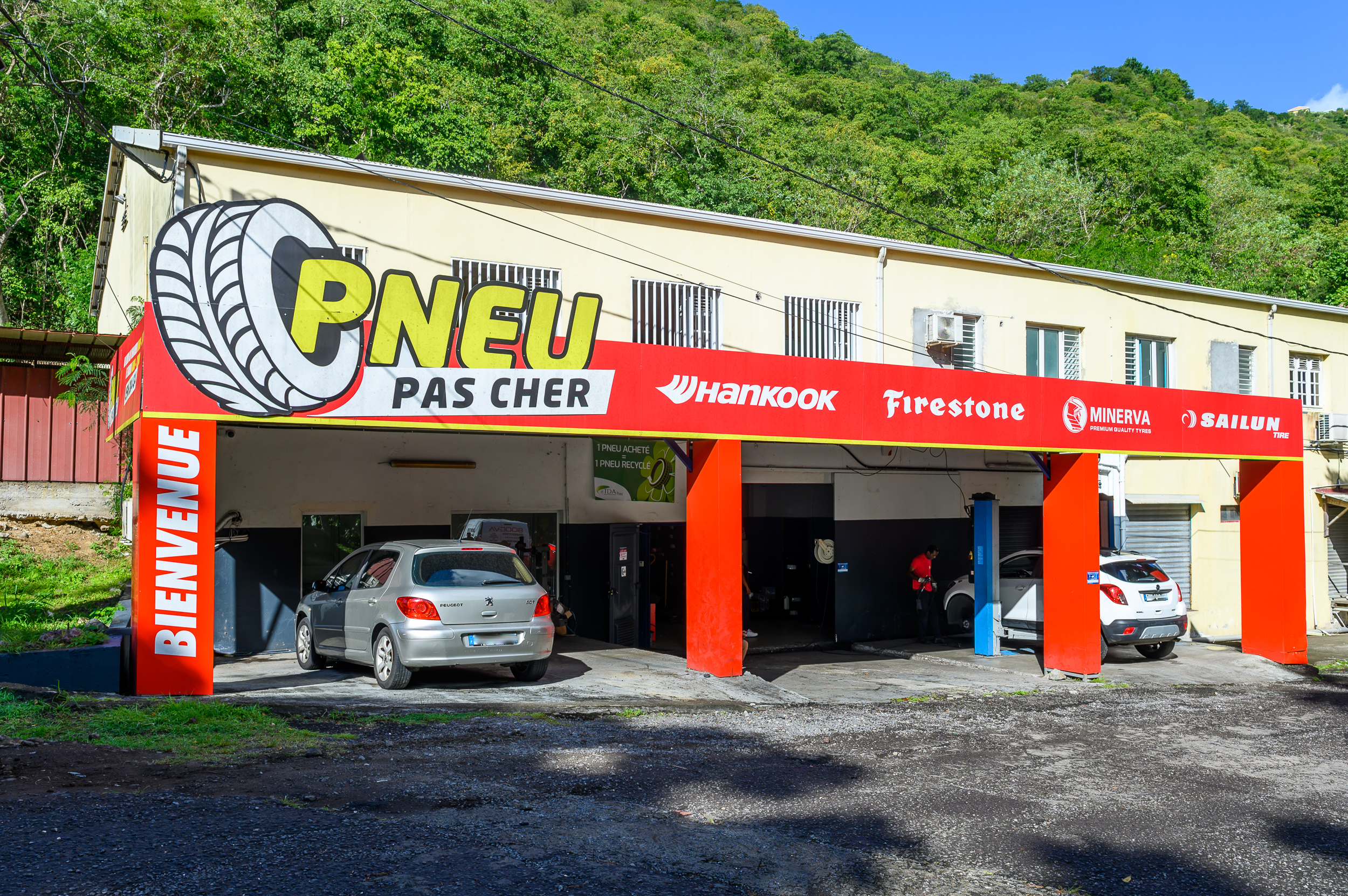 Photo du centre auto Pneu Pas Cher Case-Pilote Martinique 2