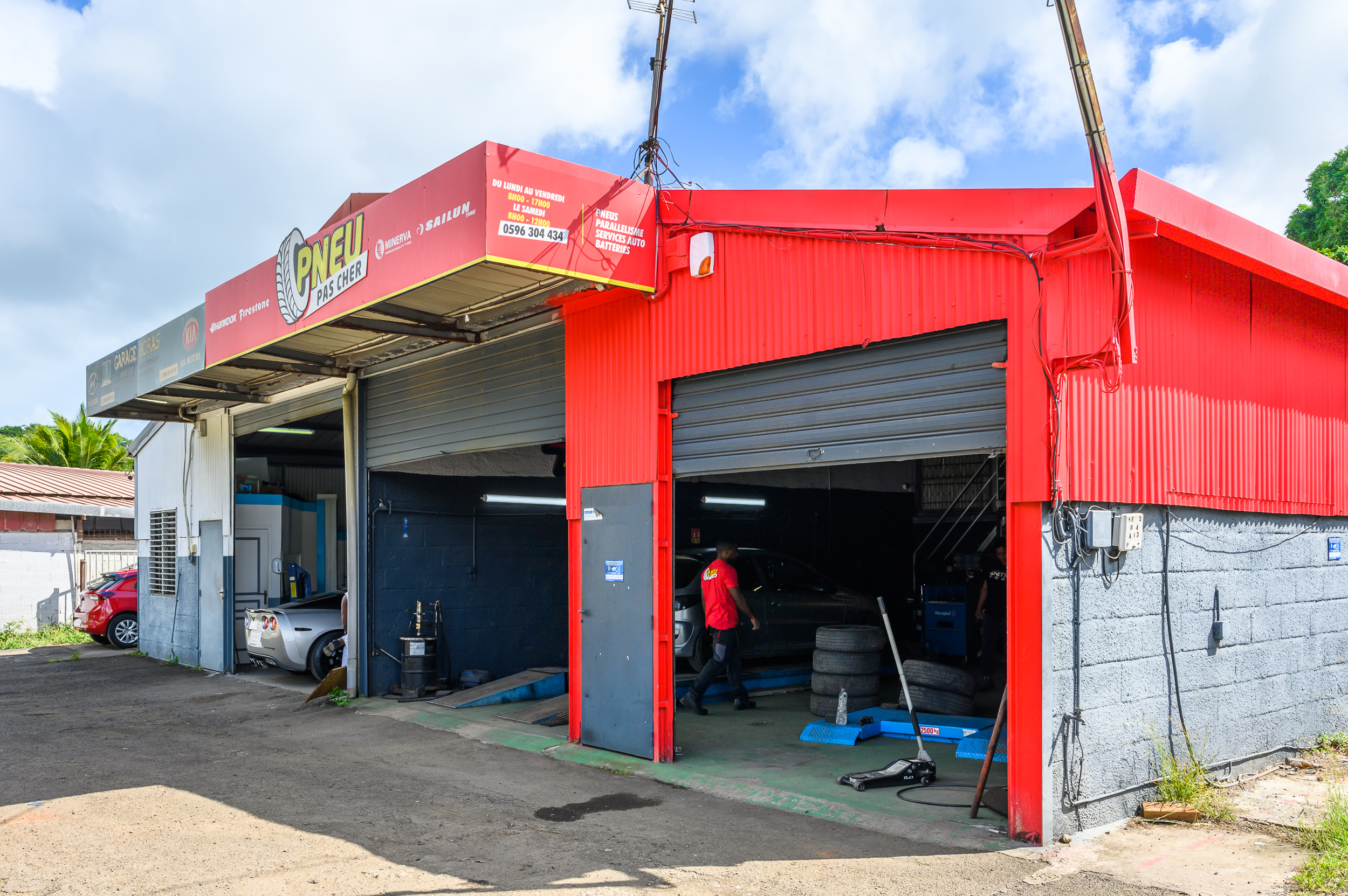 Photo du centre auto Pneu Pas Cher Saint-Esprit Martinique